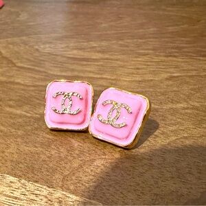 Chanel vintage earrings.
